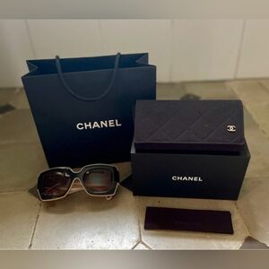 CHANEL Black Oversized Sunglasses